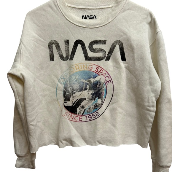 NASA Logo Oversized Cropped Sweatshirt - Picture 1 of 6